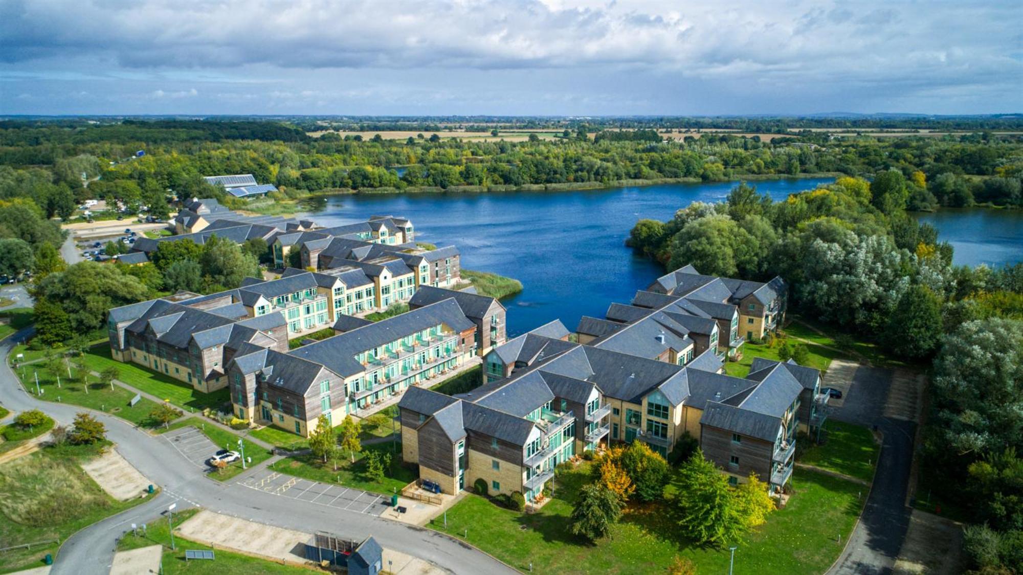 De Vere Cotswold Water Park South Cerney Exteriér fotografie
