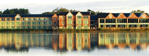 De Vere Cotswold Water Park South Cerney Exteriér fotografie